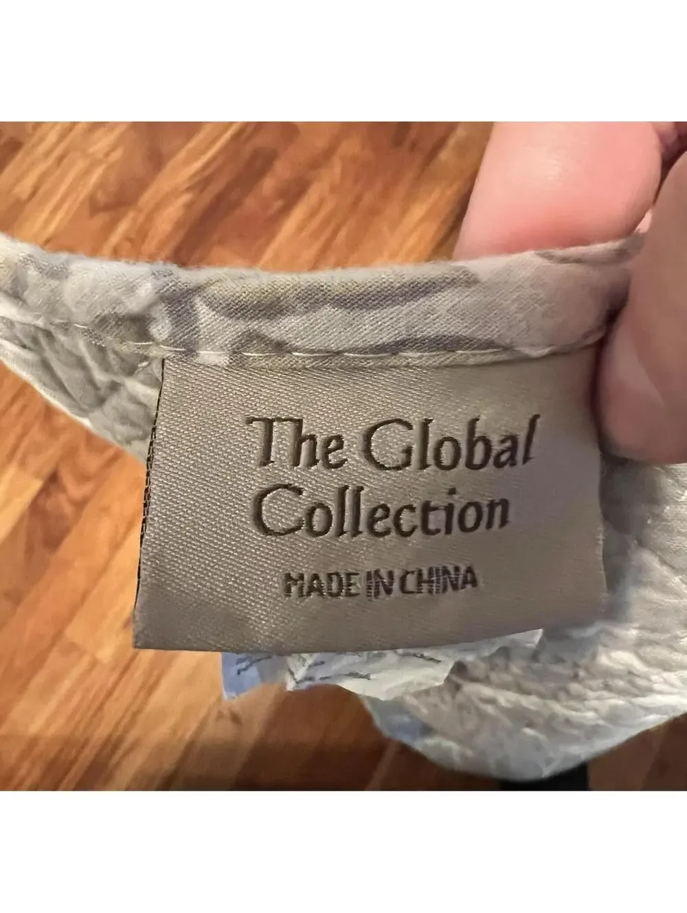 Beautiful Multicolor Blanket by The Global Collection 100% Cotton 107x90